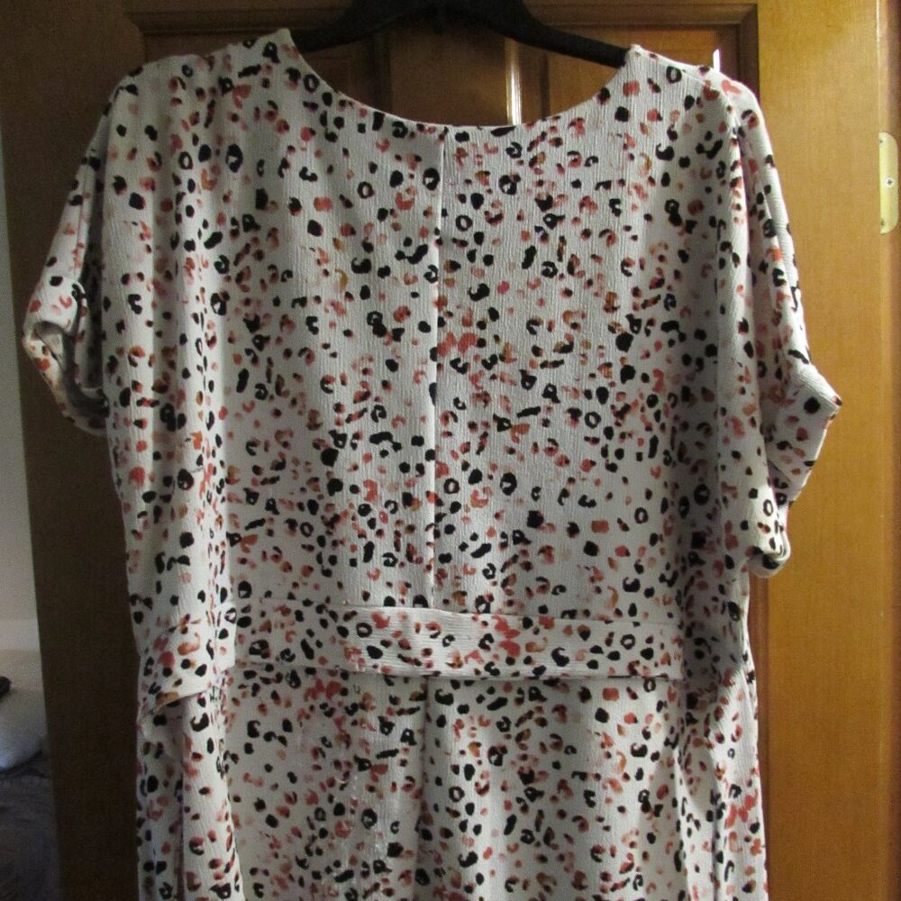 Dana Buchman Size XXL Pink and Black Cheetah Print Blouse